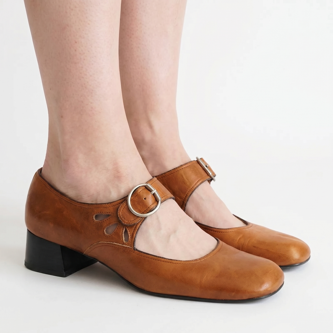 Mary Janes - Round Toe Buckle Strap Low Heel Pumps